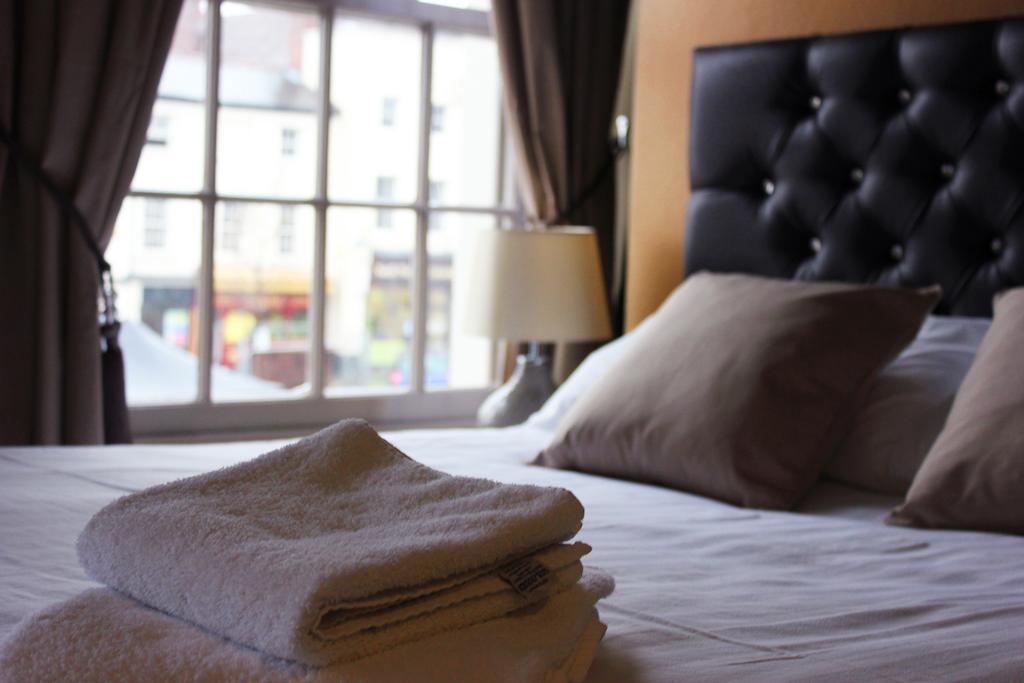 Tilted Wig Hotel Warwick  Cameră foto